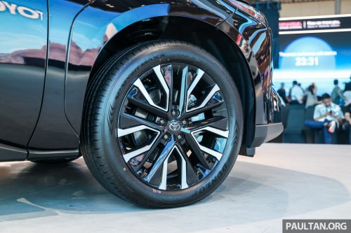 Toyota bZ4X facelift previewed in Indonesia: now CKD, FWD only, 224 PS, 573 km range, will be much cheaper