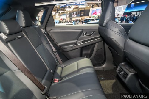 Toyota bZ4X facelift previewed in Indonesia: now CKD, FWD only, 224 PS, 573 km range, will be much cheaper