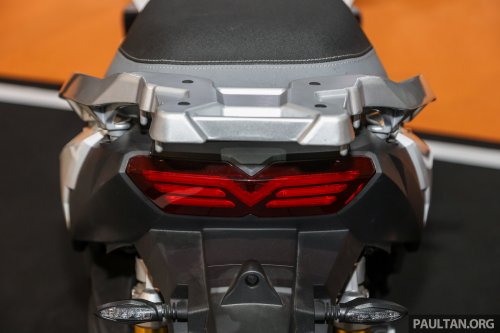 Moda teases Shifter 400X scoot, debut at Art of Speed