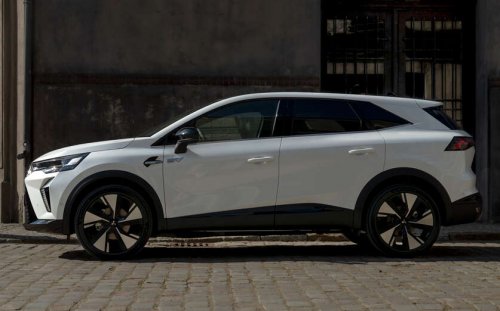 2025 Mitsubishi Grandis debuts – no longer MPV, now rebadged Renault SUV; 1.5 litre MHEV, 1.8 litre hybrid