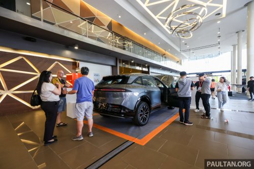 PACE 2025: Check out the Zeekr 7X and 009 – book with Carro and get a free 22 kW wallbox; deals await