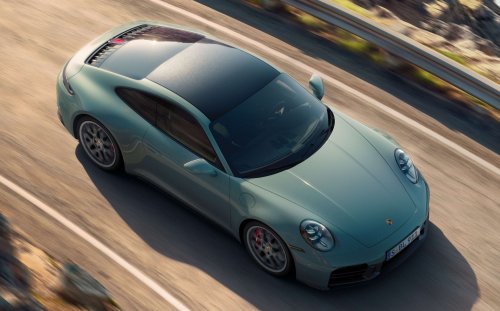 992 Porsche 911 Carrera 4S, Targa 4S facelifts debut – 480 PS 3.0L biturbo boxer six-cylinder; GTS brakes