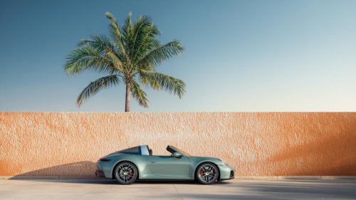 992 Porsche 911 Carrera 4S, Targa 4S facelifts debut – 480 PS 3.0L biturbo boxer six-cylinder; GTS brakes