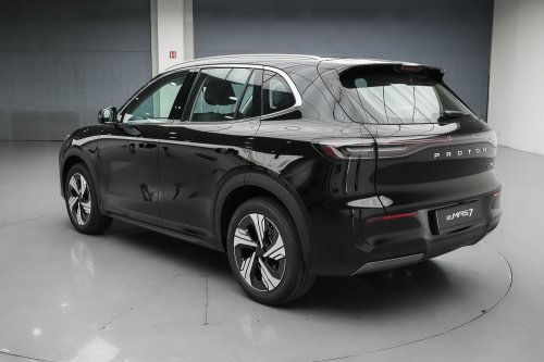 Proton eMas 5 amasses over 10,000 bookings, 7,413 Proton eMas 7 sold as of end-Oct; Malaysia’s No 1 EV