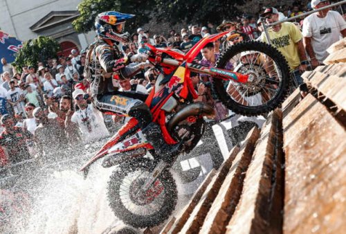 Lettenbichler triumphs at 2025 Red Bull Romaniacs