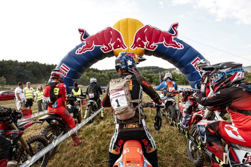 Lettenbichler triumphs at 2025 Red Bull Romaniacs