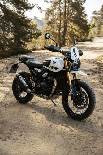 2025 Triumph Scrambler 400 XC gets global reveal