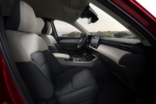 2026 Mazda CX-5 revealed – more practical 3rd gen, 15.6-inch touchscreen, 141 PS 2.5L NA mild hybrid