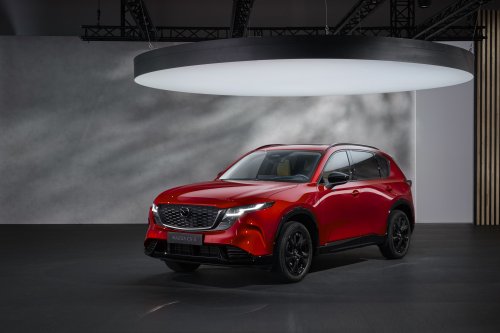 2026 Mazda CX-5 revealed – more practical 3rd gen, 15.6-inch touchscreen, 141 PS 2.5L NA mild hybrid