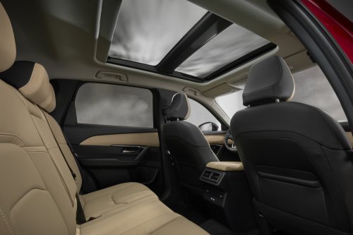 2026 Mazda CX-5 revealed – more practical 3rd gen, 15.6-inch touchscreen, 141 PS 2.5L NA mild hybrid