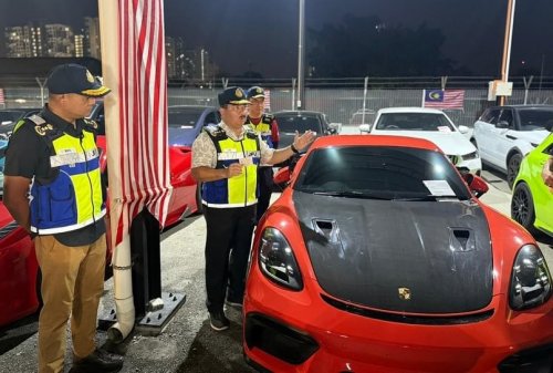 Melaka JPJ seizes 7 luxury cars worth nearly RM6 mil, including Alphard driven by foreigner from KL-JB