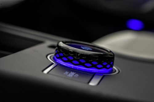 2025 Volkswagen T-Roc revealed – second-gen ‘Golf SUV’ is longer, 1.5L eTSI MHEV, column gear selector