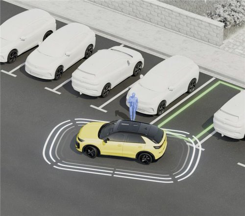 2025 Volkswagen T-Roc revealed – second-gen ‘Golf SUV’ is longer, 1.5L eTSI MHEV, column gear selector