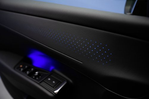 2025 Volkswagen T-Roc revealed – second-gen ‘Golf SUV’ is longer, 1.5L eTSI MHEV, column gear selector