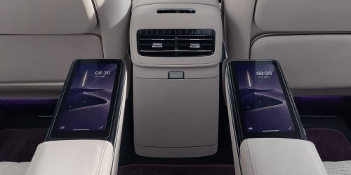 Yangwang U8L in China – BYD’s ultra-luxurious 6-seater REEV SUV rivals Rolls-Royce Cullinan; RM769k
