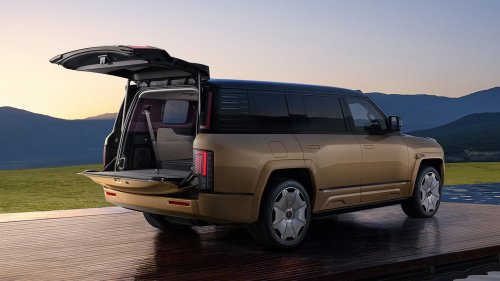 Yangwang U8L in China – BYD’s ultra-luxurious 6-seater REEV SUV rivals Rolls-Royce Cullinan; RM769k