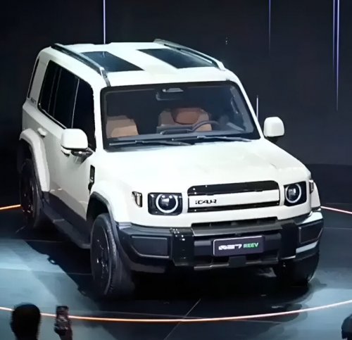 iCar V27 makes world debut in Dubai – iCar’s biggest model yet, 1.5T REEV, up to 455 PS, 200 km EV range