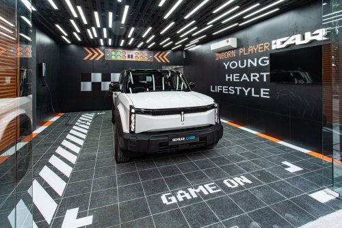 iCaur Malaysia opens Glenmarie outlet by Absolute Motor – brand’s first dealership in Malaysia, worldwide