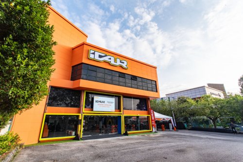 iCaur Malaysia opens Glenmarie outlet by Absolute Motor – brand’s first dealership in Malaysia, worldwide