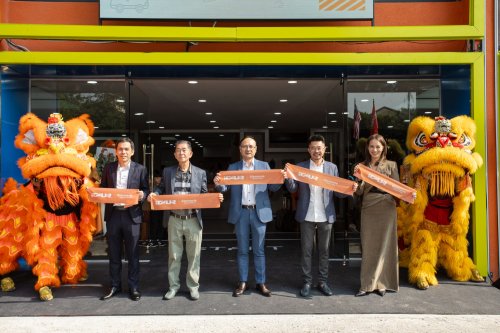 iCaur Malaysia opens Glenmarie outlet by Absolute Motor – brand’s first dealership in Malaysia, worldwide