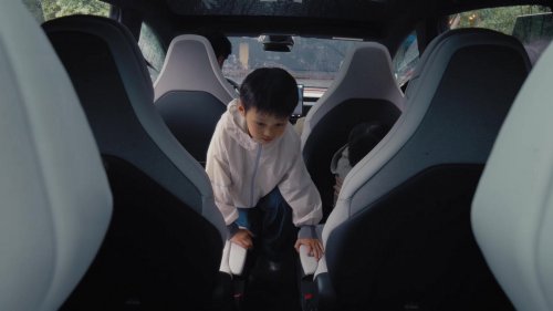 Tesla Model Y L – previously China-only 6-seater EV SUV coming to Australia this year; Malaysia too?