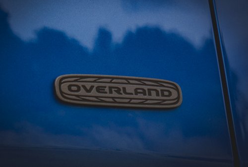 2026 Jeep Cherokee – 210 hp/312 Nm 1.6T petrol hybrid with two e-motors; 800 km combined range