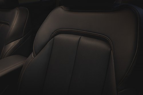 2026 Jeep Cherokee – 210 hp/312 Nm 1.6T petrol hybrid with two e-motors; 800 km combined range