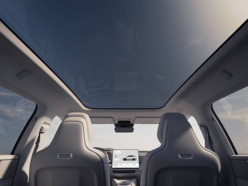 2026 Volvo XC70 officially debuts – extended-range PHEV; up to 212 km EV range, from RM177k in China