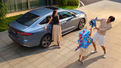 Geely Galaxy Starshine 6 PHEV – C-segment size but with torsion beam, fr RM47k; Proton eMas sedan?