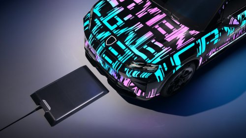 Porsche reveals 11-kW wireless AC charging tech – one-box solution to be offered for Cayenne Electric