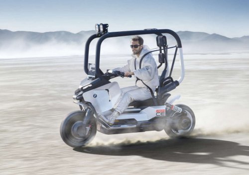 BMW Motorrad Vision CE e-scooter comes with cage