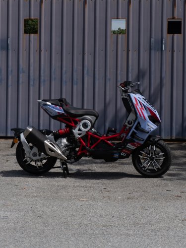 2025 Italjet Dragster 300 now in Malaysia, Malossi and Gresini Racing Team Editions, priced from RM37,800