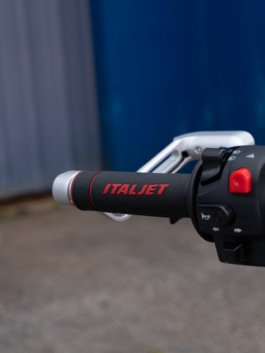 2025 Italjet Dragster 300 now in Malaysia, Malossi and Gresini Racing Team Editions, priced from RM37,800