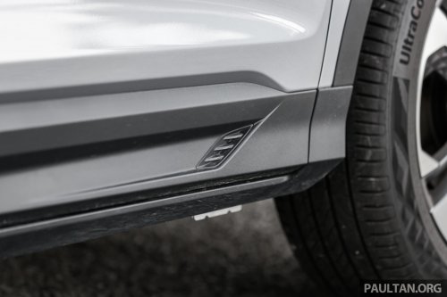 2025 Proton X50 facelift – full gallery of Flagship variant with big spoiler, two-tone interior, sunroof