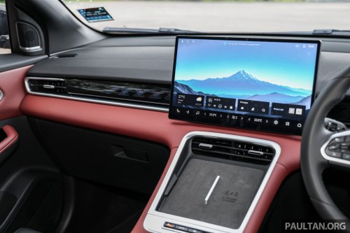 2025 Proton X50 facelift – full gallery of Flagship variant with big spoiler, two-tone interior, sunroof