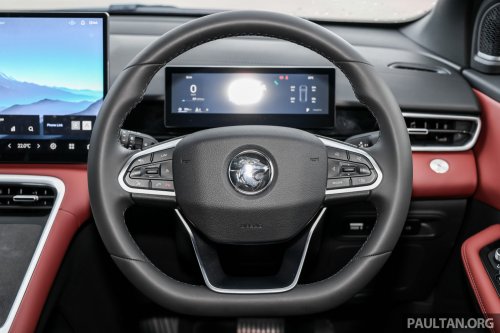 2025 Proton X50 facelift – full gallery of Flagship variant with big spoiler, two-tone interior, sunroof