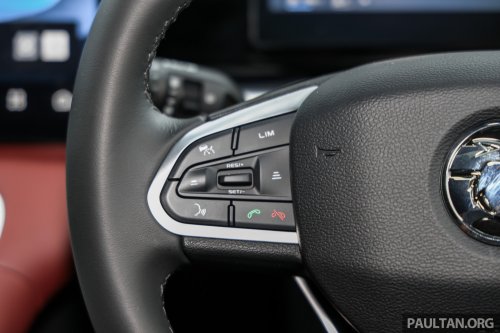 2025 Proton X50 facelift – full gallery of Flagship variant with big spoiler, two-tone interior, sunroof