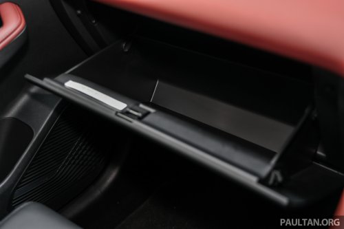 2025 Proton X50 facelift – full gallery of Flagship variant with big spoiler, two-tone interior, sunroof