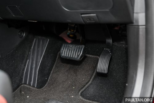 2025 Proton X50 facelift – full gallery of Flagship variant with big spoiler, two-tone interior, sunroof