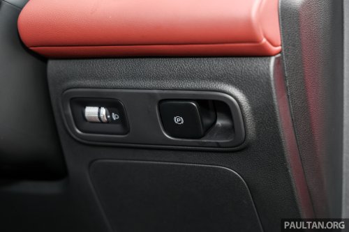 2025 Proton X50 facelift – full gallery of Flagship variant with big spoiler, two-tone interior, sunroof