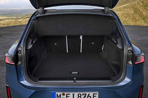 2026 BMW iX3 NA5 debuts: production Neue Klasse gets concept car looks, 805 km range, 372 km in 10min