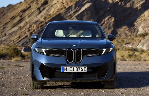 2026 BMW iX3 NA5 debuts: production Neue Klasse gets concept car looks, 805 km range, 372 km in 10min