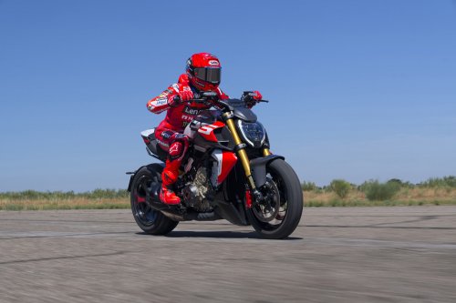 2026 Ducati Diavel V4 RS unveiled, 0-100 in 2.5 secs