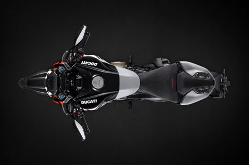 2026 Ducati Diavel V4 RS unveiled, 0-100 in 2.5 secs