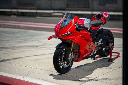 2026 Ducati Panigale V4R – 218 hp, full MotoGP aero
