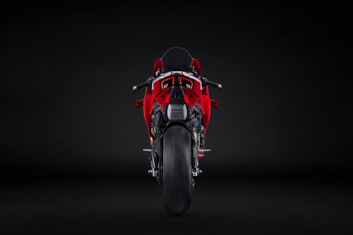 2026 Ducati Panigale V4R – 218 hp, full MotoGP aero