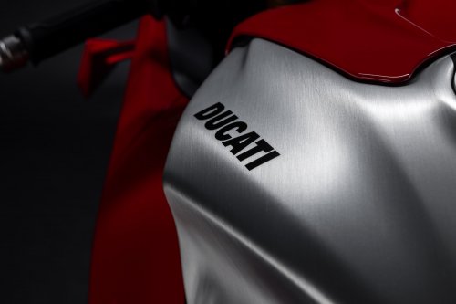 2026 Ducati Panigale V4R – 218 hp, full MotoGP aero