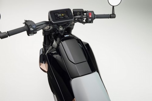 Honda WN7 electric motorcycle unveiled for Europe