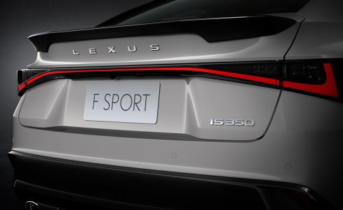 2026 Lexus IS facelift debuts – IS 350, IS 300h; more aggressive face, new interior, improved dynamics