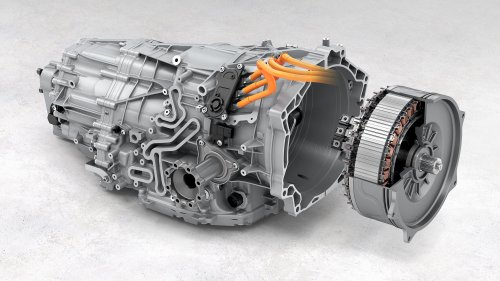 2026 Porsche 911 Turbo S – 992.2 range topper is most powerful 911 ever; 711 PS, 800 Nm T-Hybrid; 0-100 2.5s